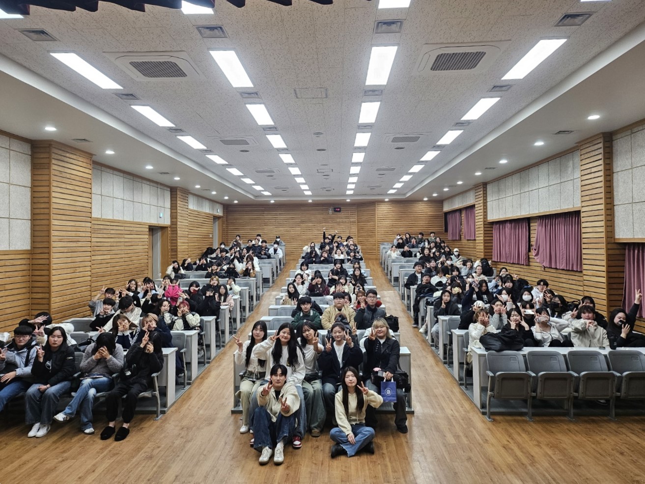 2025 반려동물학부,동물보건과.k-마이스터스쿨 펫케어전공 대면식 (반려인의 밤)